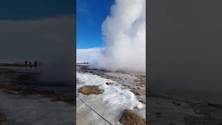 Geysir est le geyser islandais  Islande voyages découverte [upl. by Edac]