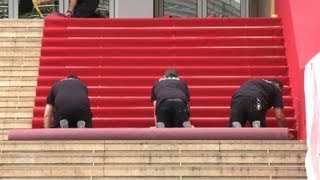 Festival de Cannes mise en place du tapis rouge [upl. by Hyland]