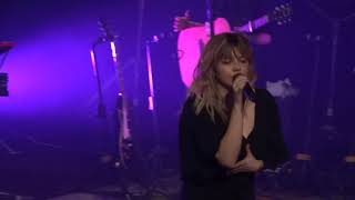 Louane  On Était Beau  Paris 05032018 [upl. by Geraint182]