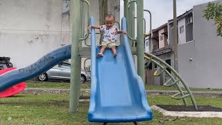 2492024 Fahri Dah Pandai Main Gelongsor Sendiri slides playground happykids [upl. by Atsahs366]