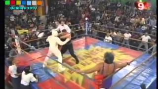 TITANES EN EL RING 1997TUFIC Y FARYD MEMET VS LA MOMIAwmv [upl. by Yoo233]