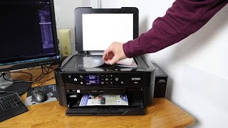 Como configurar e instalar la IMPRESORA EPSON L850 Impresora FotoCopiadora Scaner Imprime disco [upl. by Anawik]