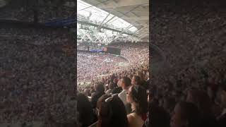 The whole crowd singing Bohemian Rhapsody Olympic Stadium London for the Hella Mega Tour 240722 [upl. by Sewole565]