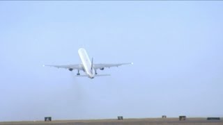 B757 extreme crosswind takeoff [upl. by Fadil]