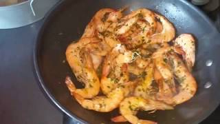 Crevettes sautées ail persil gingembre [upl. by Shwalb]