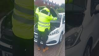 Lantern roadside assistance carrying out a local job emergency london mercedes police [upl. by Sieber]