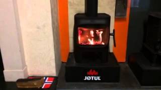 Jotul F105SL [upl. by Noremak829]