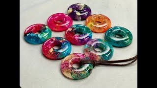 Epoxy Resin Pouring quotPetri Dishquot Donut PendantEasy Wearable Art [upl. by Spark]