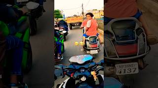 Jaldi wahan se hato 😂🤣 youtubeshorts funny comedy trending shorts rider bike ytshorts [upl. by Tracee]