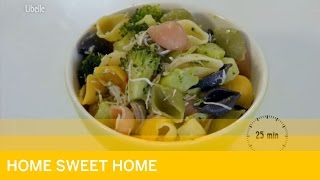 Pasta met broccoli en kip [upl. by Trevah480]