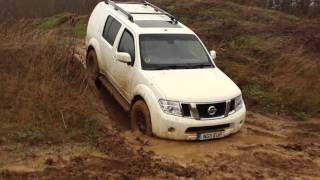 ROATHE 4x4  Nissan Pathfinder R51 Off Road at Avalanche Adventure England [upl. by Atcliffe]