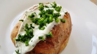 Rezept Backkartoffeln mit Sour Cream Dip selber machen  How to make Sour Cream  Baked Potato [upl. by Ardnatal]