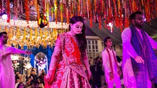 Minal Khan Dance Performance on Aiman Khan Mehndi [upl. by Chev]