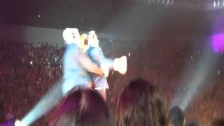 Crazy Fan Attacks Miley On Stage Melbourne Australia on June 24 2011 HD  Front Row [upl. by Aittam]