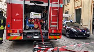 VIGILI DEL FUOCO Genova Incendio Abitazione in via della Maddalena fiamme altissime viral [upl. by Ovatsug]