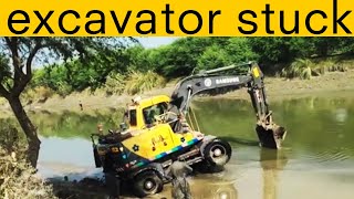 excavator stuck in mud recovery in Slow motion and Timelaps Video excavatorstuckindeepmud [upl. by Sadick]