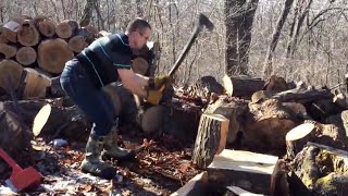 Fiskars X27 Super Splitting Axe 36Inch [upl. by Allemaj]