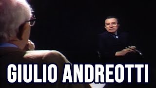 GIULIO ANDREOTTI intervistato da Enzo Biagi [upl. by Dickens]