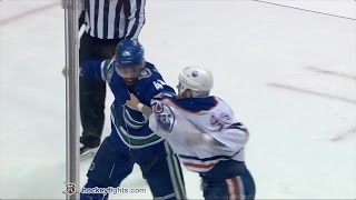 Zack Kassian vs Erik Gudbranson Oct 28 2016 [upl. by Brewster503]