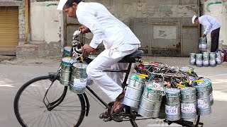 A Hard Day Life With Dabbawalas in Mumbai Delivering Food [upl. by Dalton40]