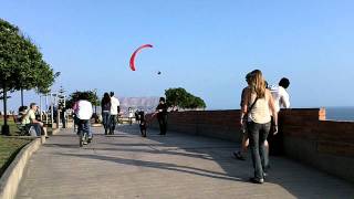 Miraflores Un Paseo por el Malecón [upl. by Bobbette960]