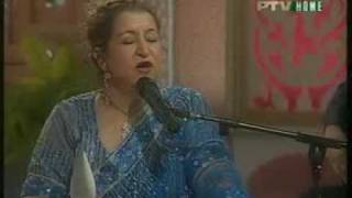 MEHFIL e SHAB Munni Begum Ek bar muskura do [upl. by Etra]