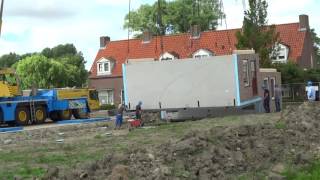 Eerste prefabwoningen in Oostburg geplaatst [upl. by Lyris855]