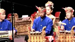 I KETUT GEDE ASNAWA Catur Rawita Balinese Gamelan Orchestra [upl. by Beauvais]