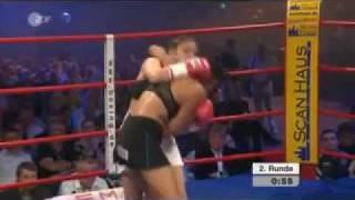 Arely Muciño Vs Susi Kentikian [upl. by Adigirb]