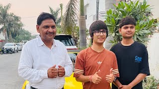 Sourav Joshi vlogs kya gift 🎁 dete Sach me [upl. by Atsocal375]