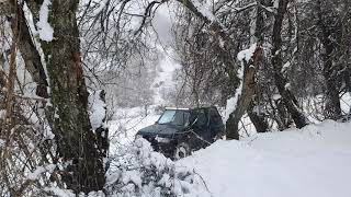 Suzuki Vitara 16 Stuck on Snow [upl. by Learrsi]