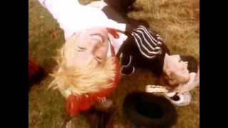 Die Toten Hosen  Alles wird gut Official Video [upl. by Jerrol]