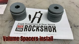 Rockshox Volume SpacerTokens Install [upl. by Akkina]