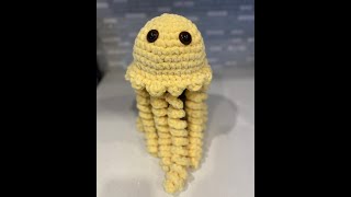 How to crochet a jelly fish  FREE PLUSHIE PATTERN [upl. by Arie]