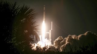 SpaceXRakete startet erfolgreich zur Raumstation ISS [upl. by Ettesel]