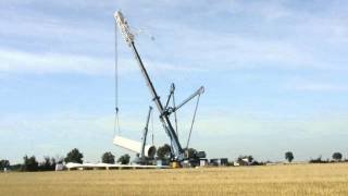 SARENS Liebherr LTM 1120091 amp LTM 110042  Montage dune éolienne VESTAS V90 2MW [upl. by Ecirtap]