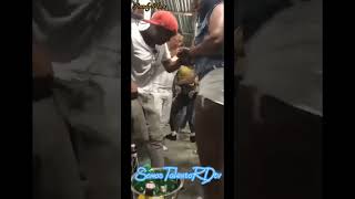 Haitiano se BURLA Bailando Bachata Con Dominicana Dajabon Dominican Republic [upl. by Malva]