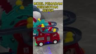 Mainan Anak Mobil Pemadam Perosotan Putar Bebek mainan [upl. by Lennod]