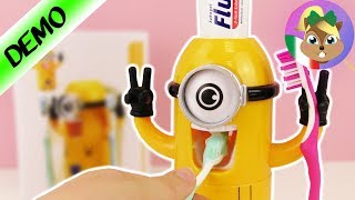 Dispenser di dentifricio dei Minions  lavarsi i denti con i Minions [upl. by Irroc]