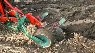 nuffield 425 ploughing [upl. by Edas]