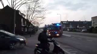 Brandweer Waddinxveen en komt ter plaatsen op de peuleyen in Waddinxveen [upl. by Bouchard]