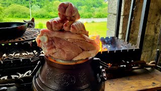 Schweinshaxe mit Sauerkraut und Kartoffeln ASMR in der Natur [upl. by Ogirdor929]