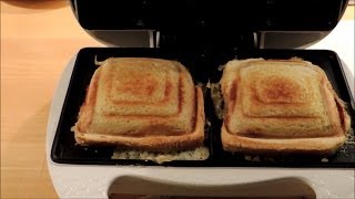 Cheese and ham toast in a sandwich maker Melissa toaster [upl. by Wilbert]