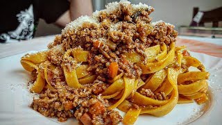 Cosa Cuciniamo Oggi   Ep 1 Tagliatelle Al Ragù Alla Bolognese [upl. by Naujad]