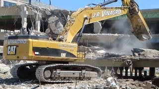 Caterpillar 390DL with Labounty MSD7500R Demolishing Parking Garage [upl. by Eladroc]