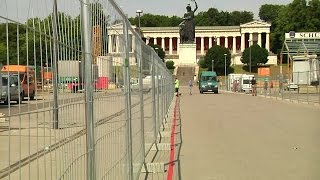 Wiesn 2016 Oktoberfest Aufbau auf der Theresienwiese gestartet [upl. by Ilesara829]