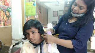 vlogs beauty parlour🙍 haircut Bob haircut and rachna cut🙍 बॉब हेअर कट रसना कट [upl. by Llenal306]