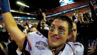 Tim Tebow Bronco Quarterbacks John 316 Verse Appears Big Win Is He Ready for Patriots [upl. by Novla114]