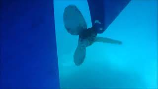 FeatherStream propeller in action underwater on a Beneteau [upl. by Ebeneser]