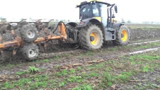 JCB Fastrac 4220 Plowing in the rain [upl. by Ketty]